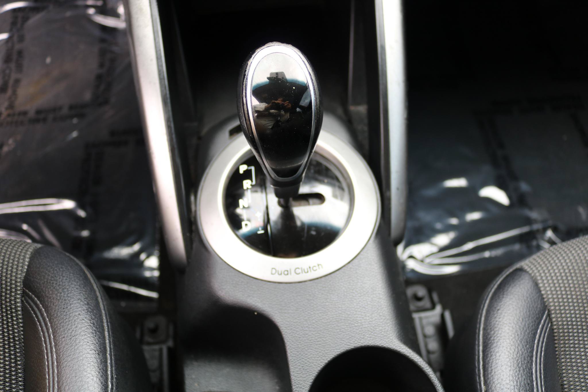 Used 2015 Hyundai Veloster w/ Option Group 03 FWD image 27