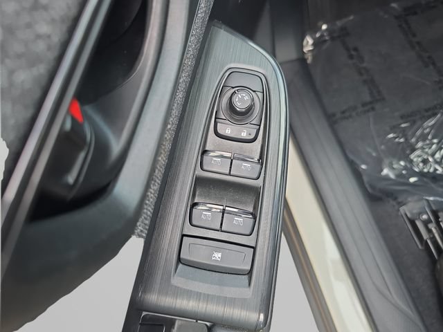 Used 2026 Subaru Outback Limited AWD/4WD image 13