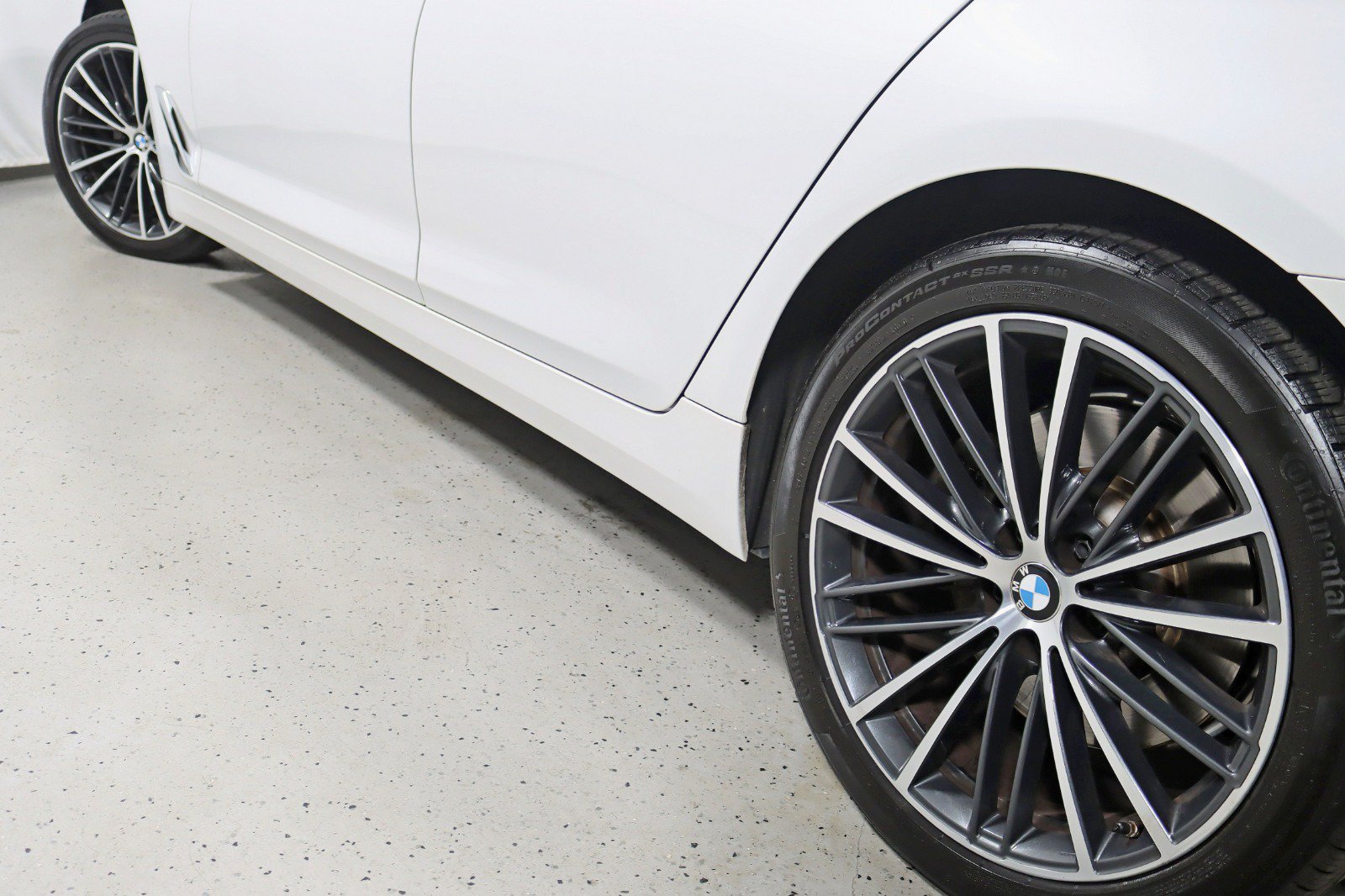 Used 2022 BMW 540i xDrive w/ Executive Package AWD/4WD image 13