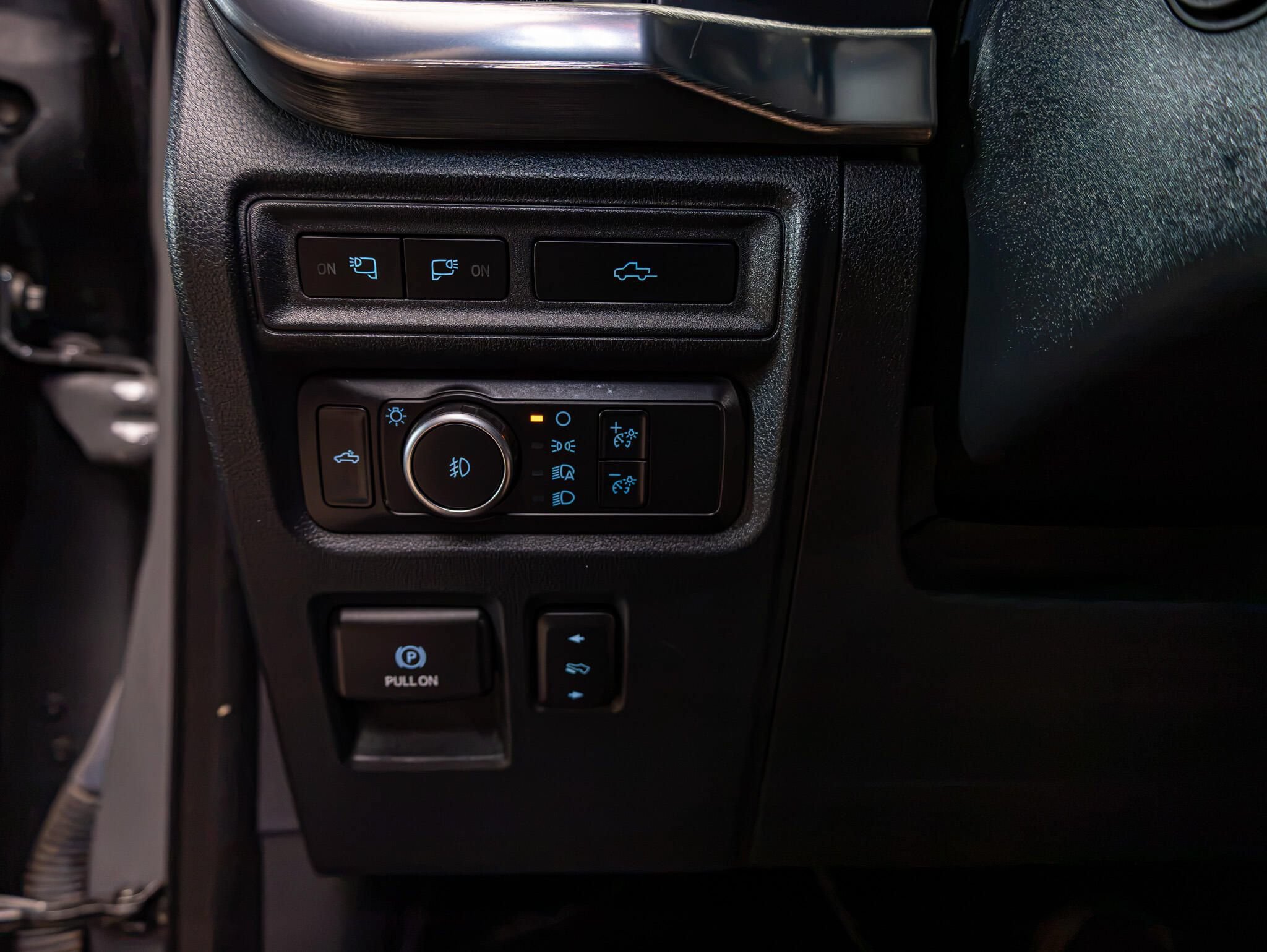 Used 2021 Ford F150 Lariat w/ Equipment Group 502A High AWD/4WD image 18