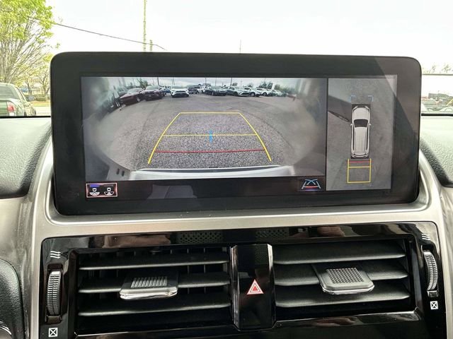 Used 2023 Lexus GX 460 Luxury w/ Accessory Package image 16