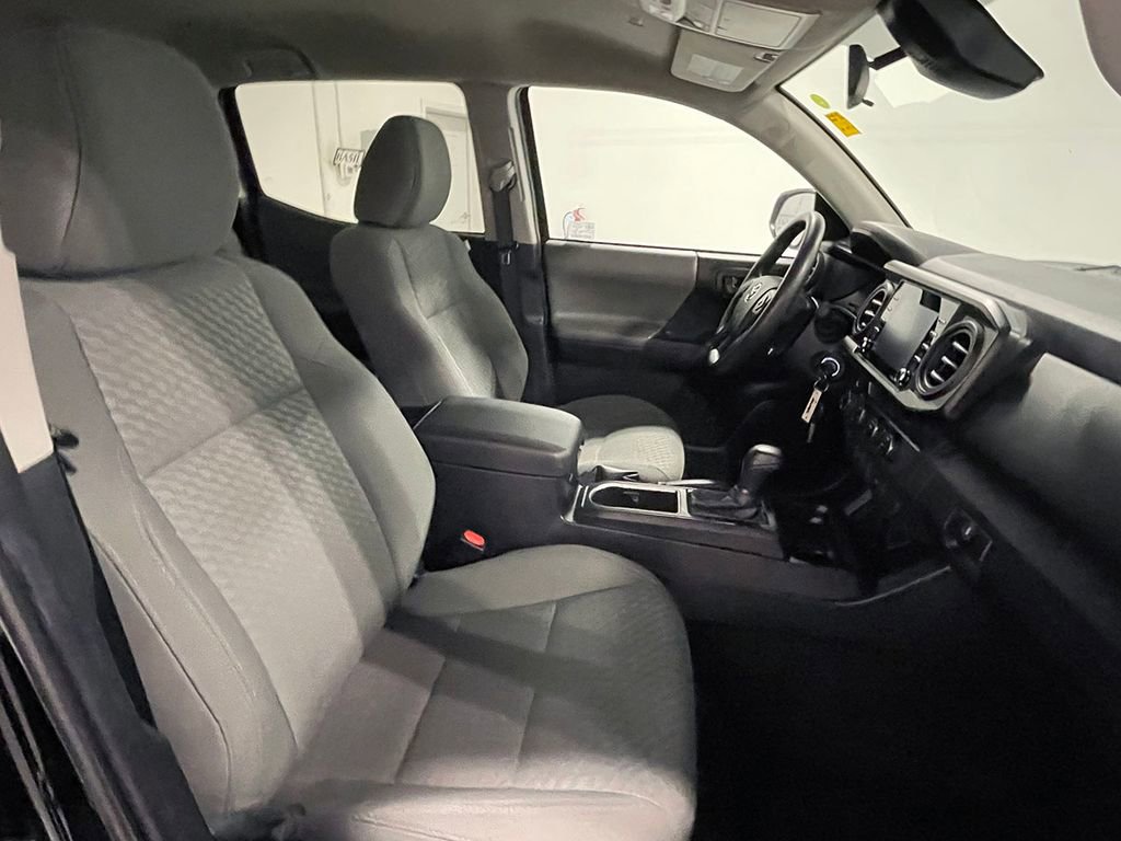 Used 2022 Toyota Tacoma SR image 29