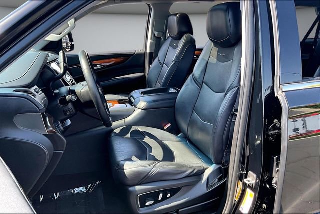 Used 2020 Cadillac Escalade ESV Premium Luxury AWD/4WD image 21