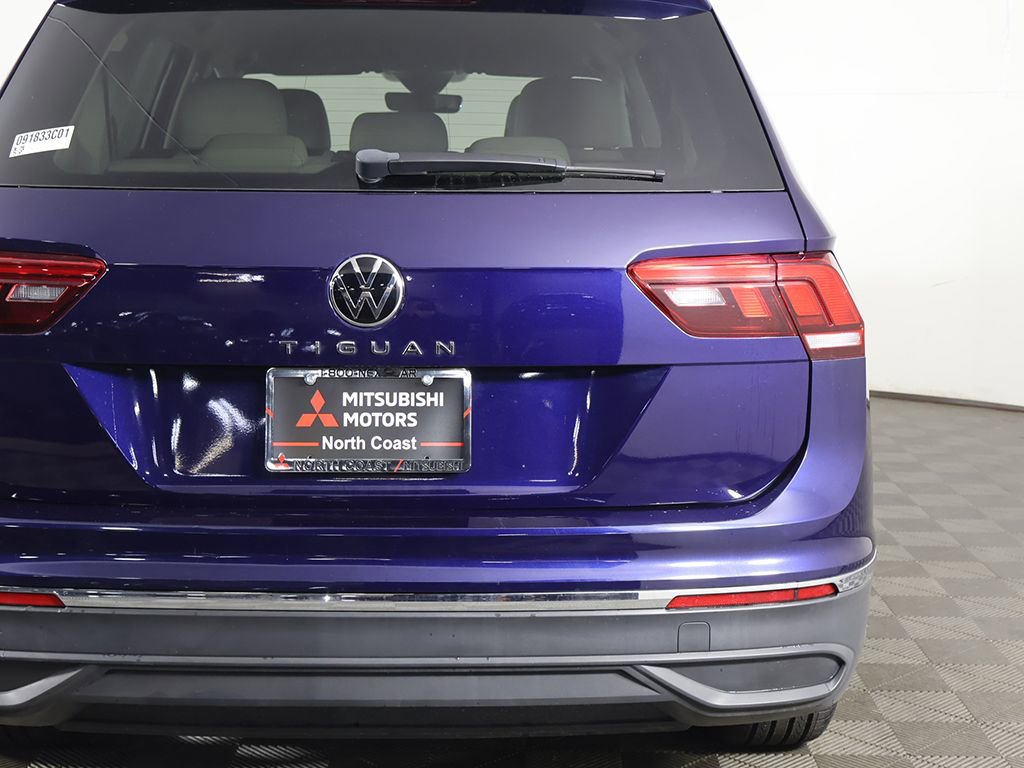 Used 2023 Volkswagen Tiguan SE image 16