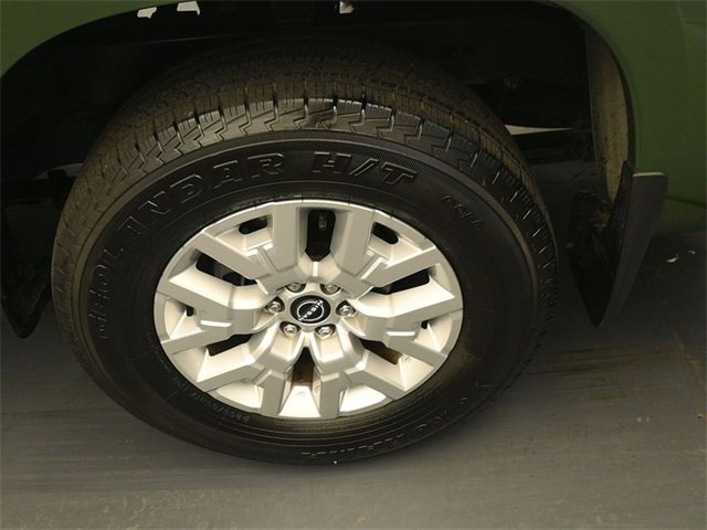 Used 2022 Nissan Frontier SV image 9