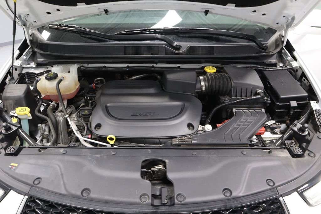 Used 2022 Chrysler Pacifica Touring-L image 13