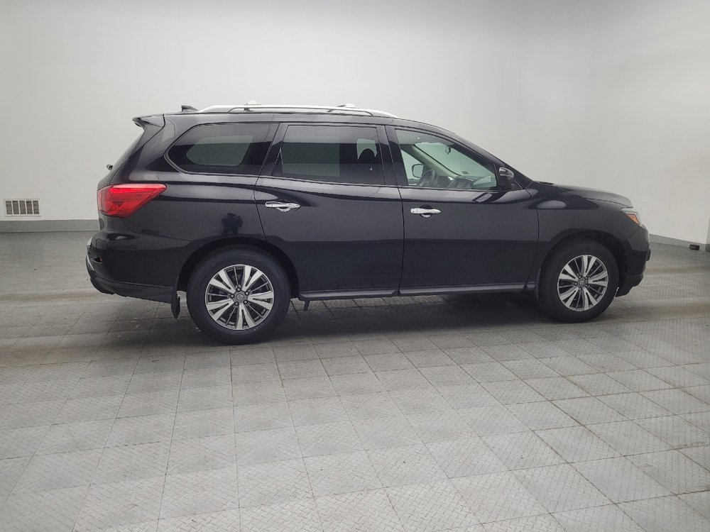 Used 2020 Nissan Pathfinder S FWD image 10