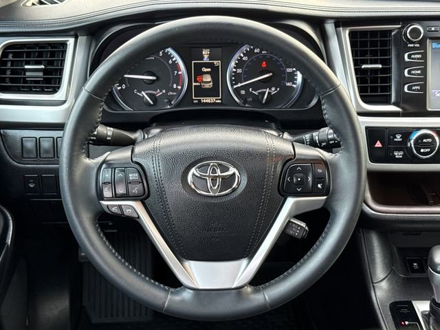 Used 2016 Toyota Highlander XLE FWD image 15