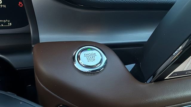 Used 2023 Lincoln Aviator Reserve w/ Equipment Group 201A image 29