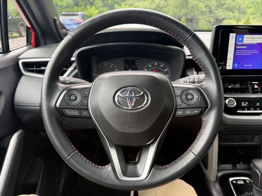 Used 2024 Toyota Corolla Cross AWD Hybrid w/ Moonroof Package image 11
