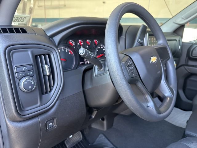 Used 2026 Chevrolet Silverado 1500 Custom image 13