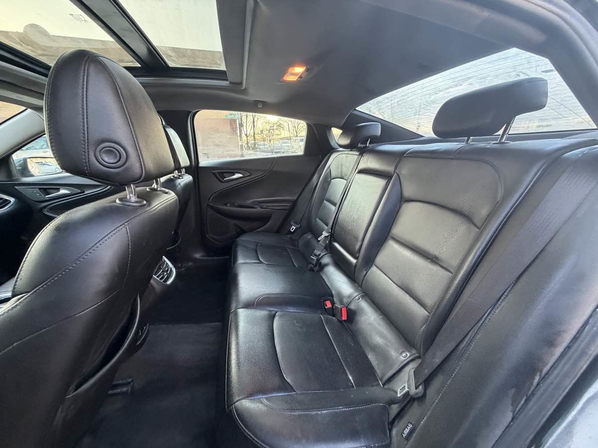 Used 2016 Chevrolet Malibu Premier image 16