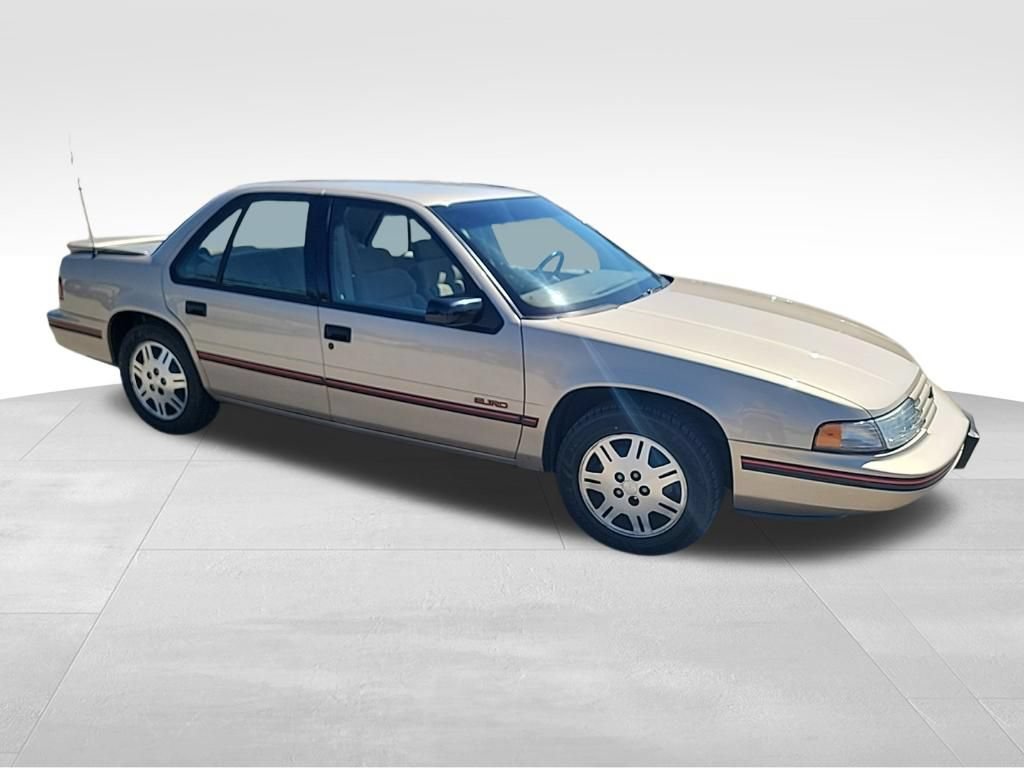 Used 1994 Chevrolet Lumina Euro FWD image 2