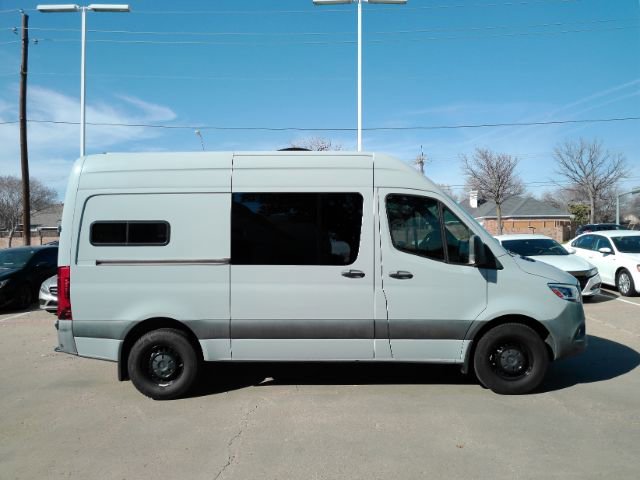 Used 2021 Mercedes-Benz Sprinter 2500 w/ Exterior Lighting Package image 4