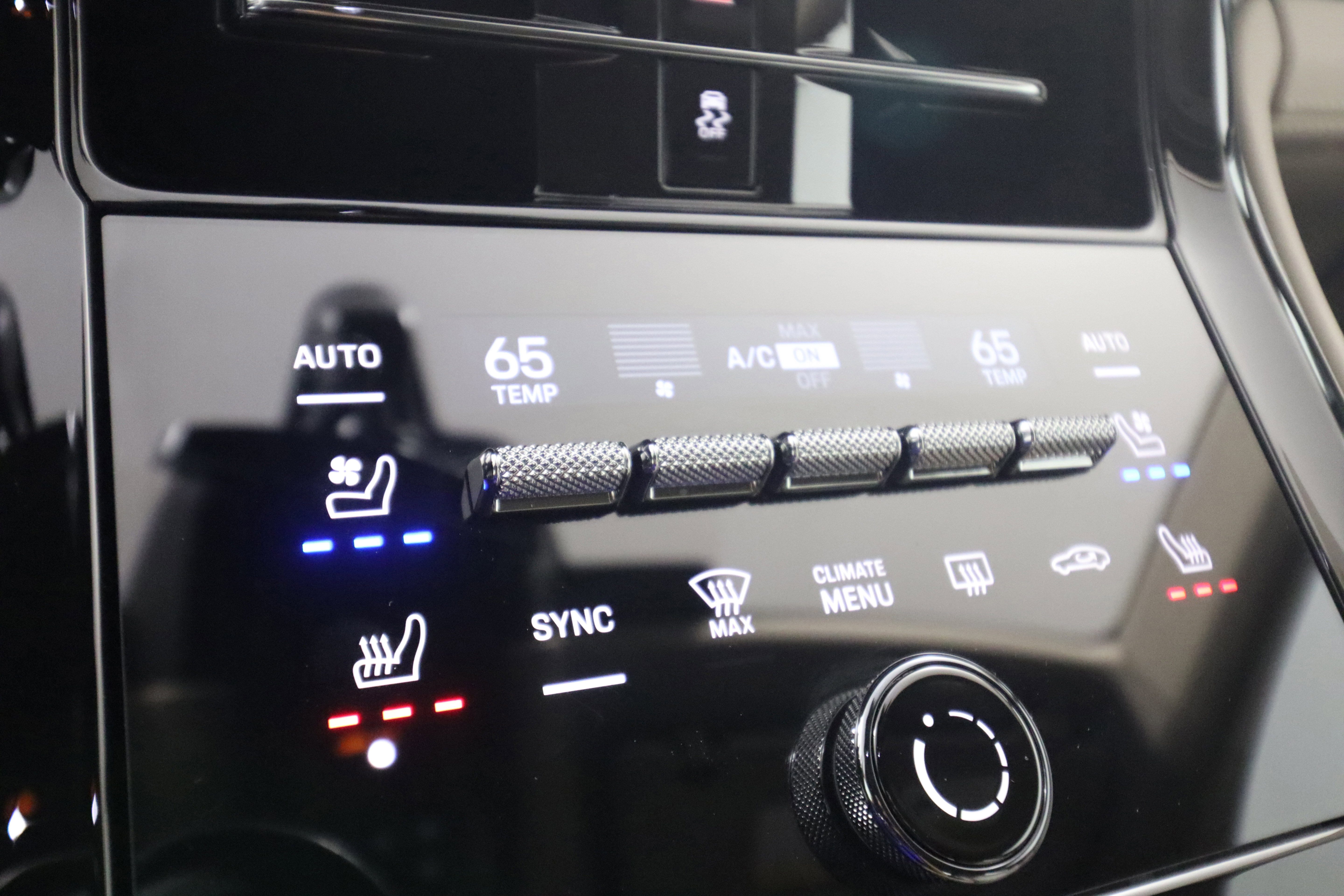 Certified 2026 Porsche Panamera image 23