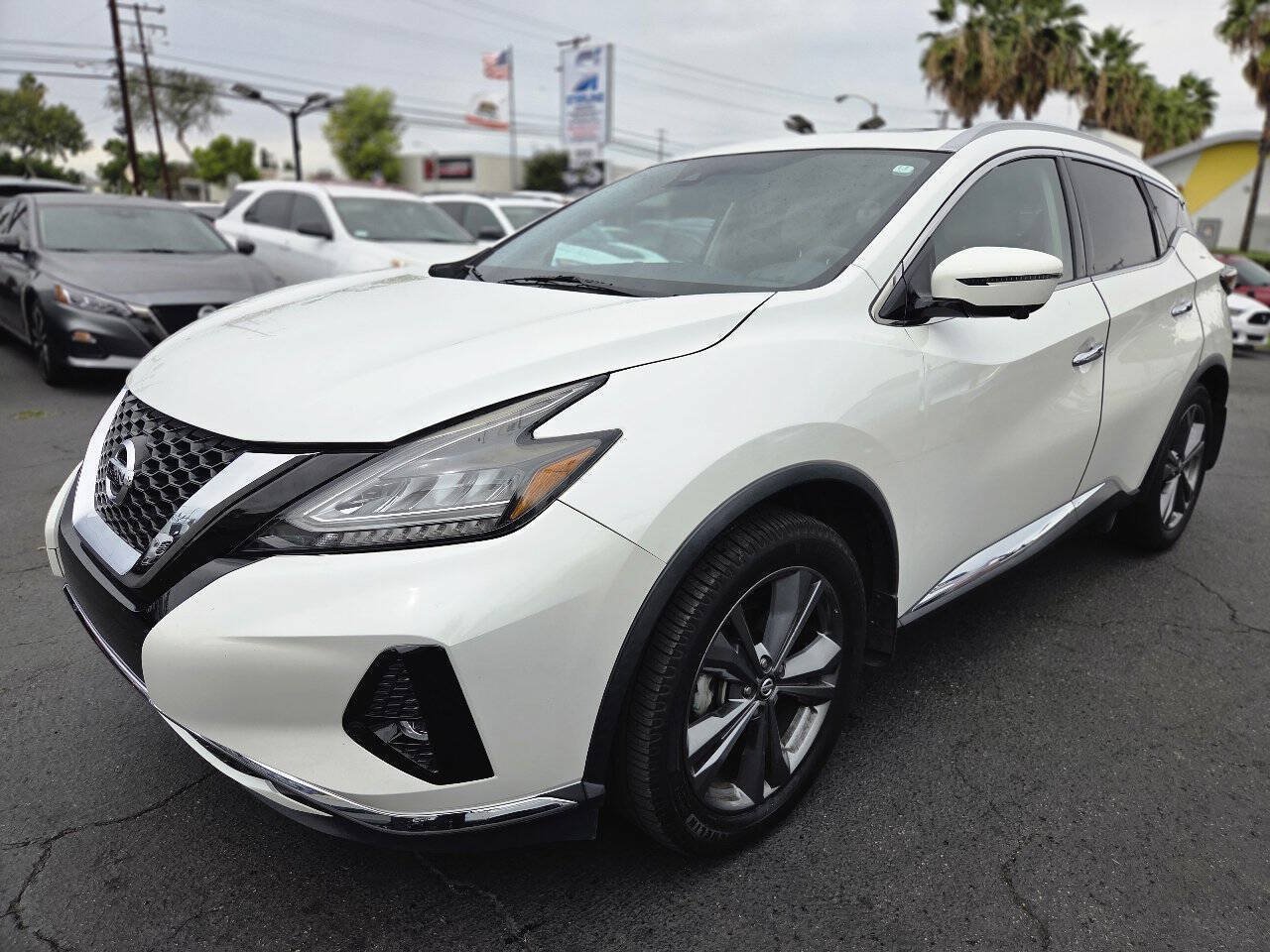 Used 2020 Nissan Murano Platinum FWD image 2