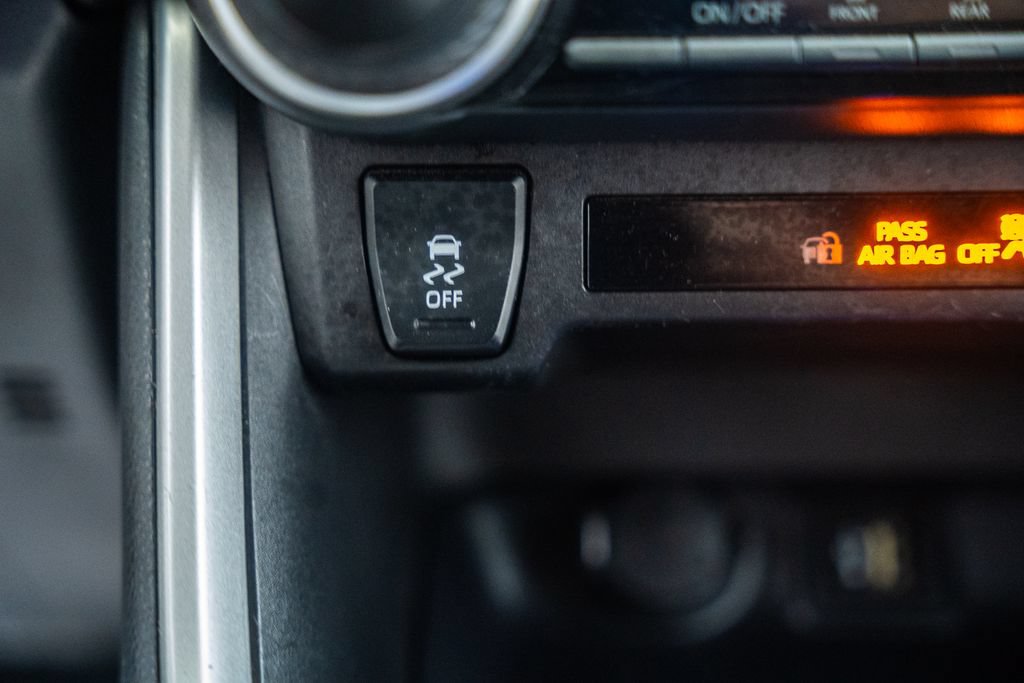 Certified 2025 Toyota RAV4 LE FWD image 23