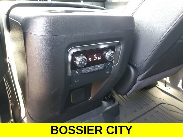 New 2026 GMC Yukon Denali w/ Sun & Power Step Package AWD/4WD image 14