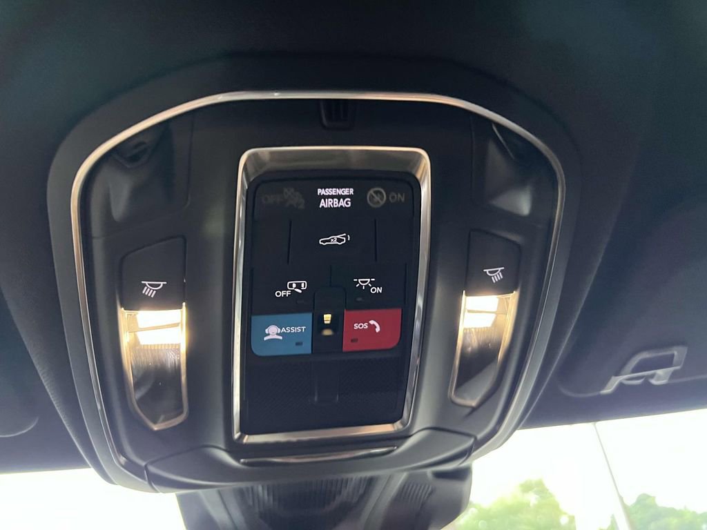 New 2024 Dodge Charger R/T w/ Plus Group image 26