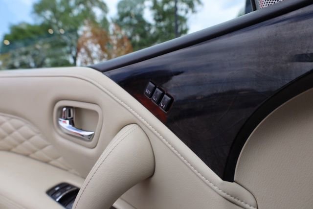 Used 2024 INFINITI QX80 Sensory image 24