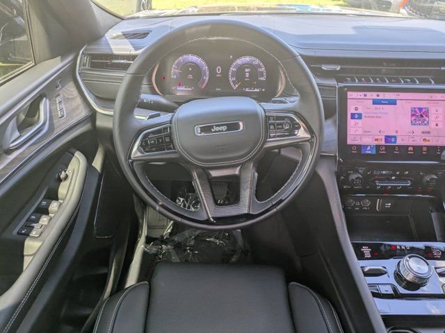 New 2025 Jeep Grand Cherokee Overland w/ Adv Protech Group III image 14