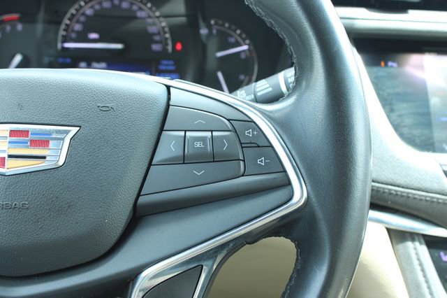 Used 2019 Cadillac XT5 AWD image 25