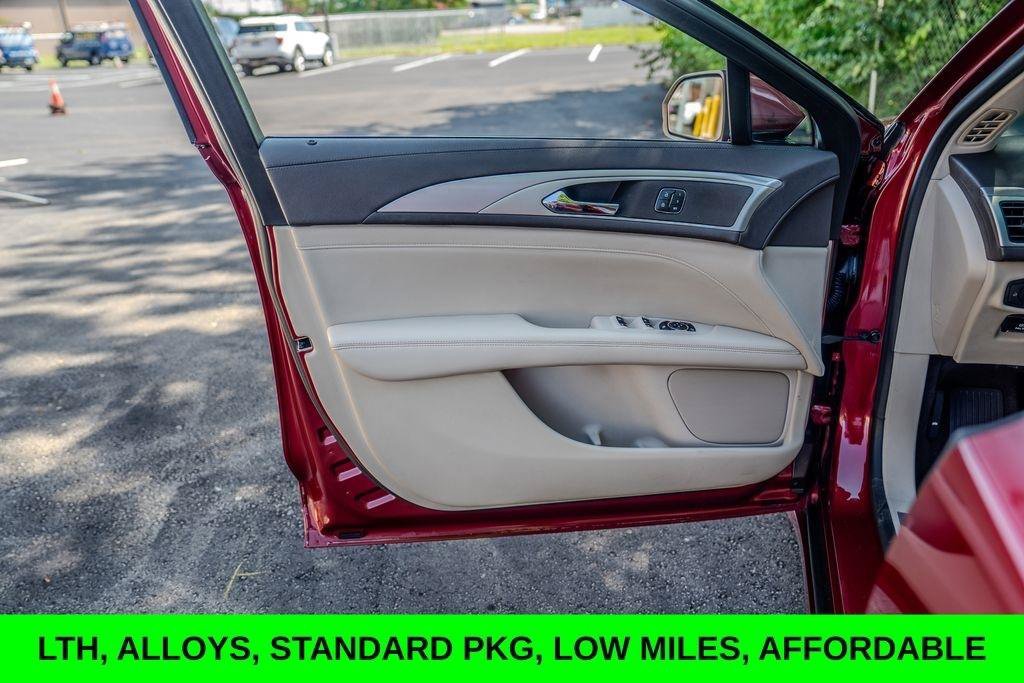 Used 2019 Lincoln MKZ Premiere FWD image 10