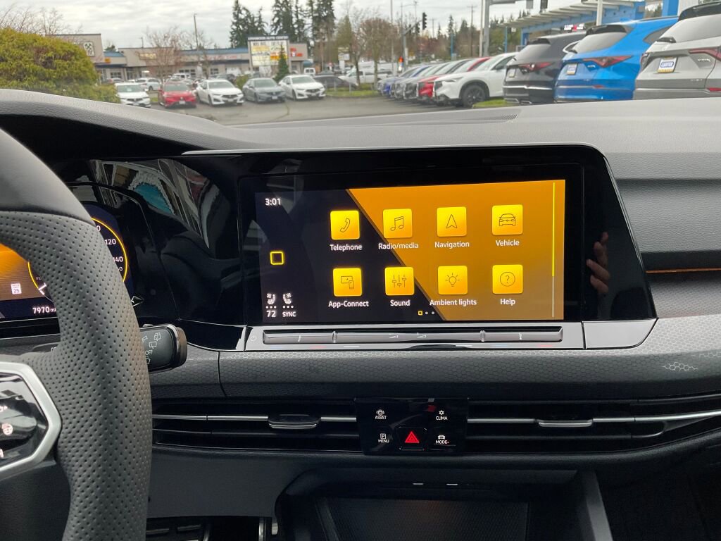 Used 2022 Volkswagen GTI Autobahn image 18