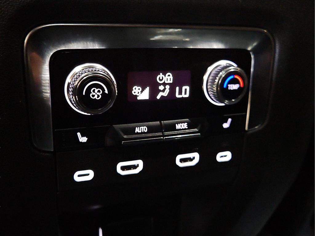 Used 2024 GMC Yukon Denali Ultimate image 15