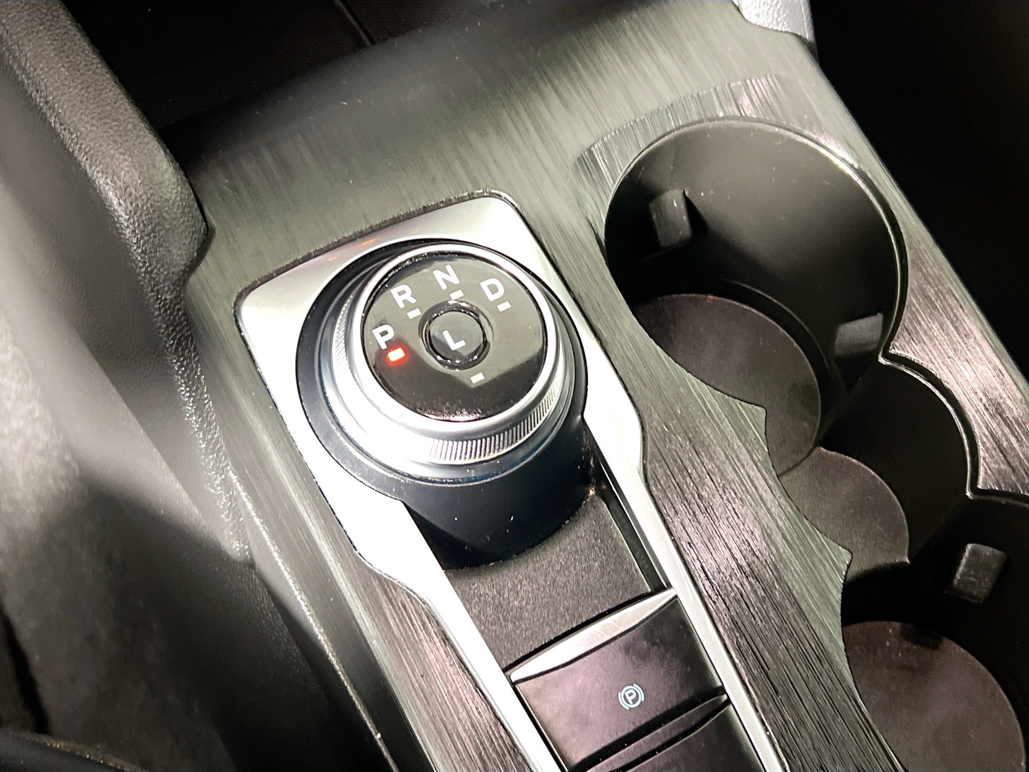 Used 2024 Ford Escape ST-Line image 25