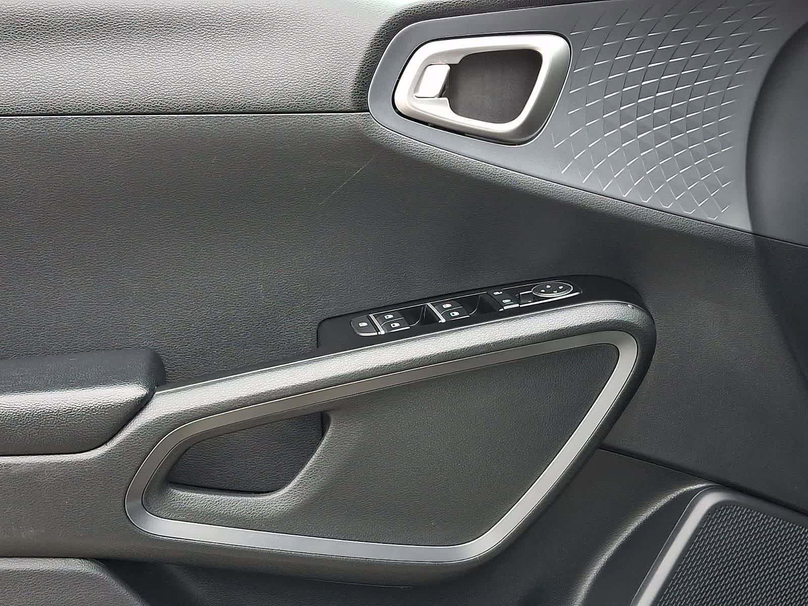 Used 2021 Kia Soul S FWD image 11