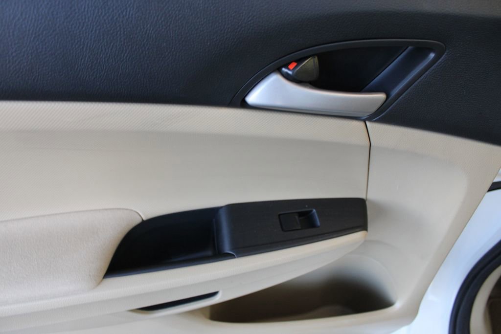 Used 2012 Honda Accord LX image 40