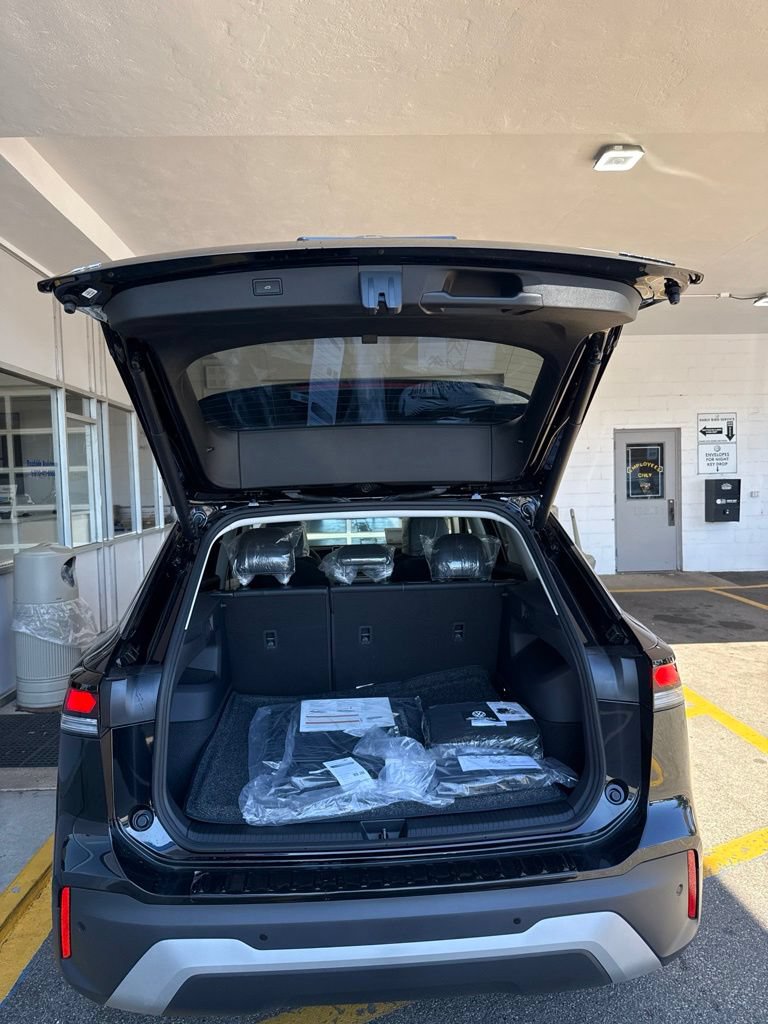 New 2026 Volkswagen Tiguan SE AWD/4WD image 12