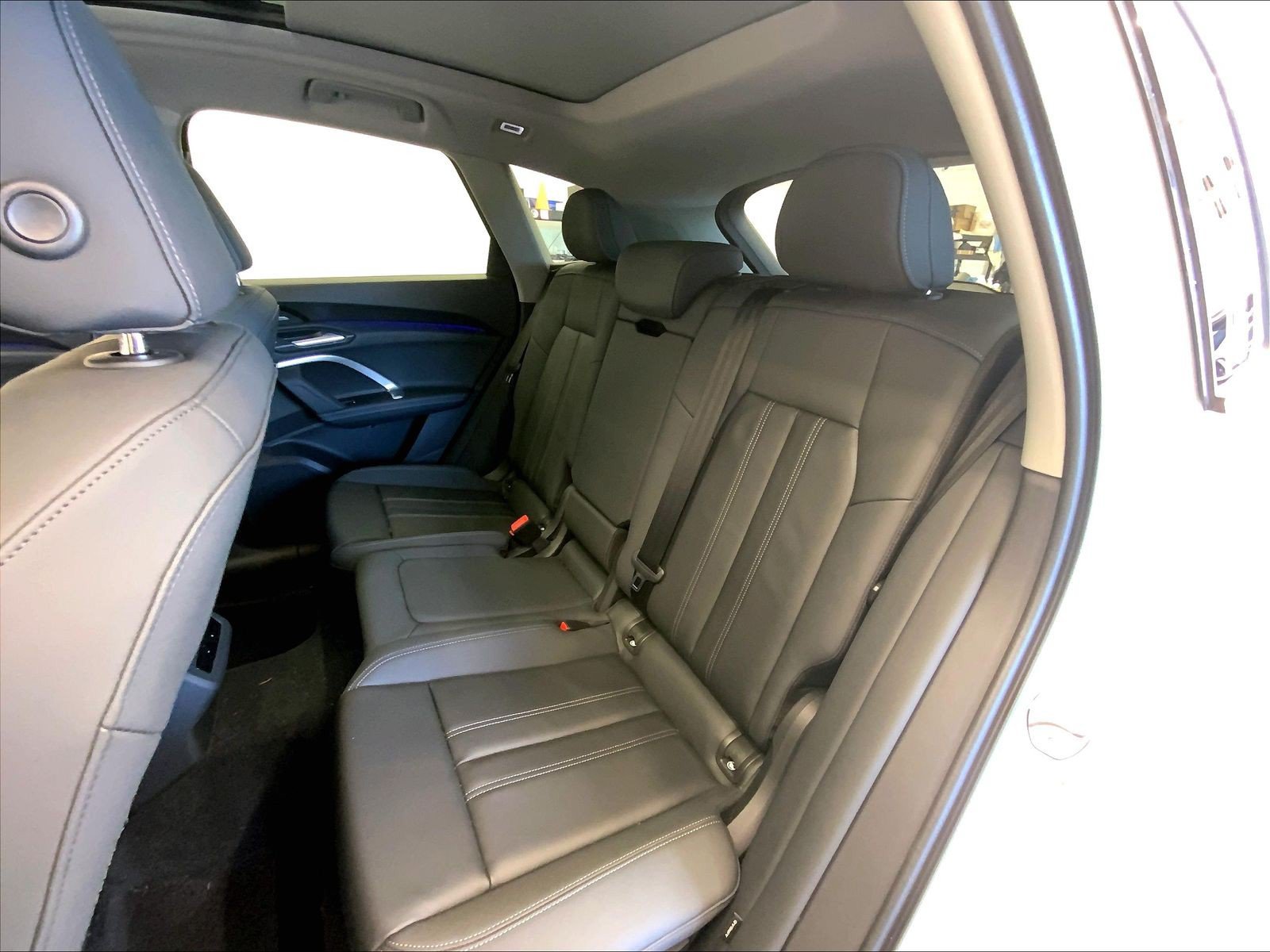 Certified 2025 Audi Q5 Premium w/ Premium Plus AWD/4WD image 19