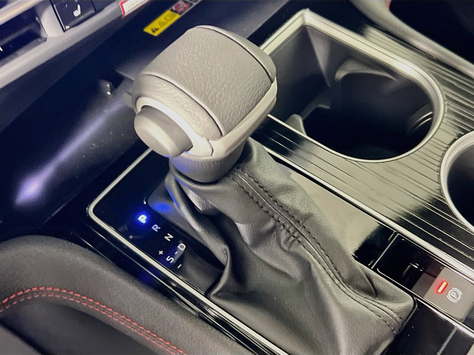 New 2026 Toyota Sienna XSE FWD image 24