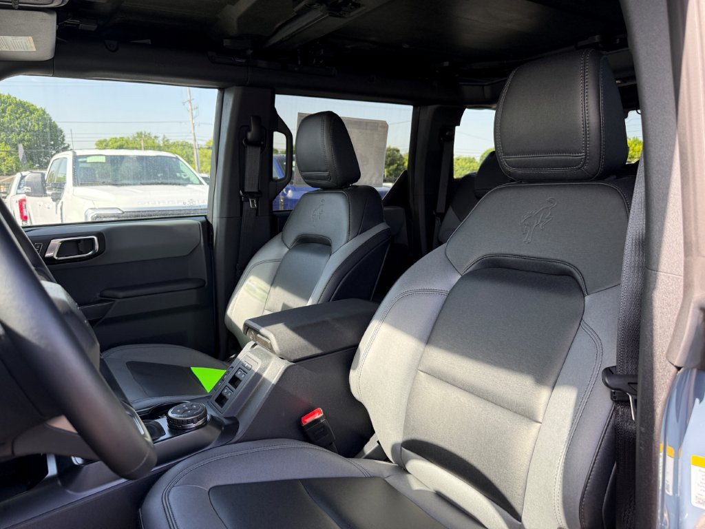 New 2024 Ford Bronco Black Diamond AWD/4WD image 14