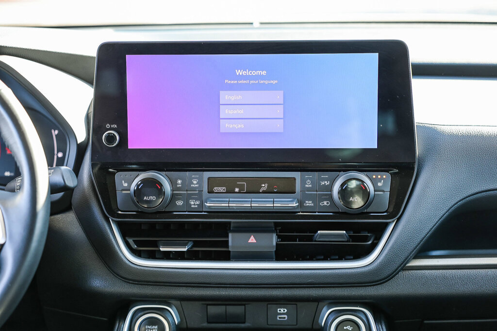 Certified 2024 Toyota Grand Highlander XLE image 3