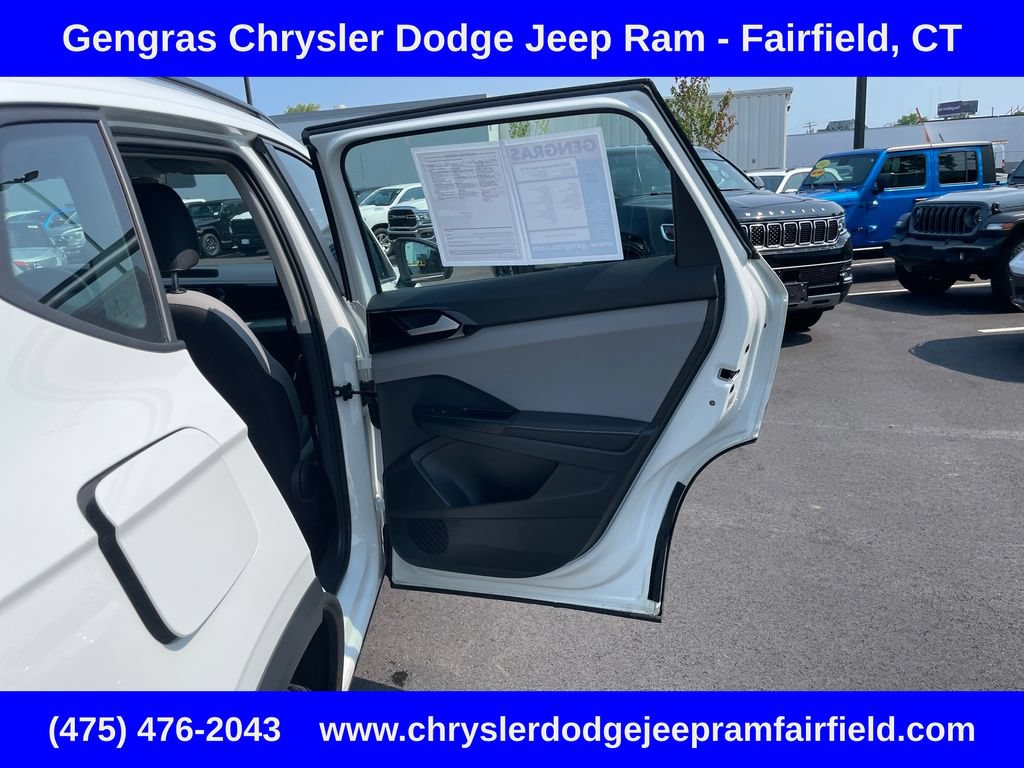 Used 2024 Volkswagen Taos S AWD/4WD image 24