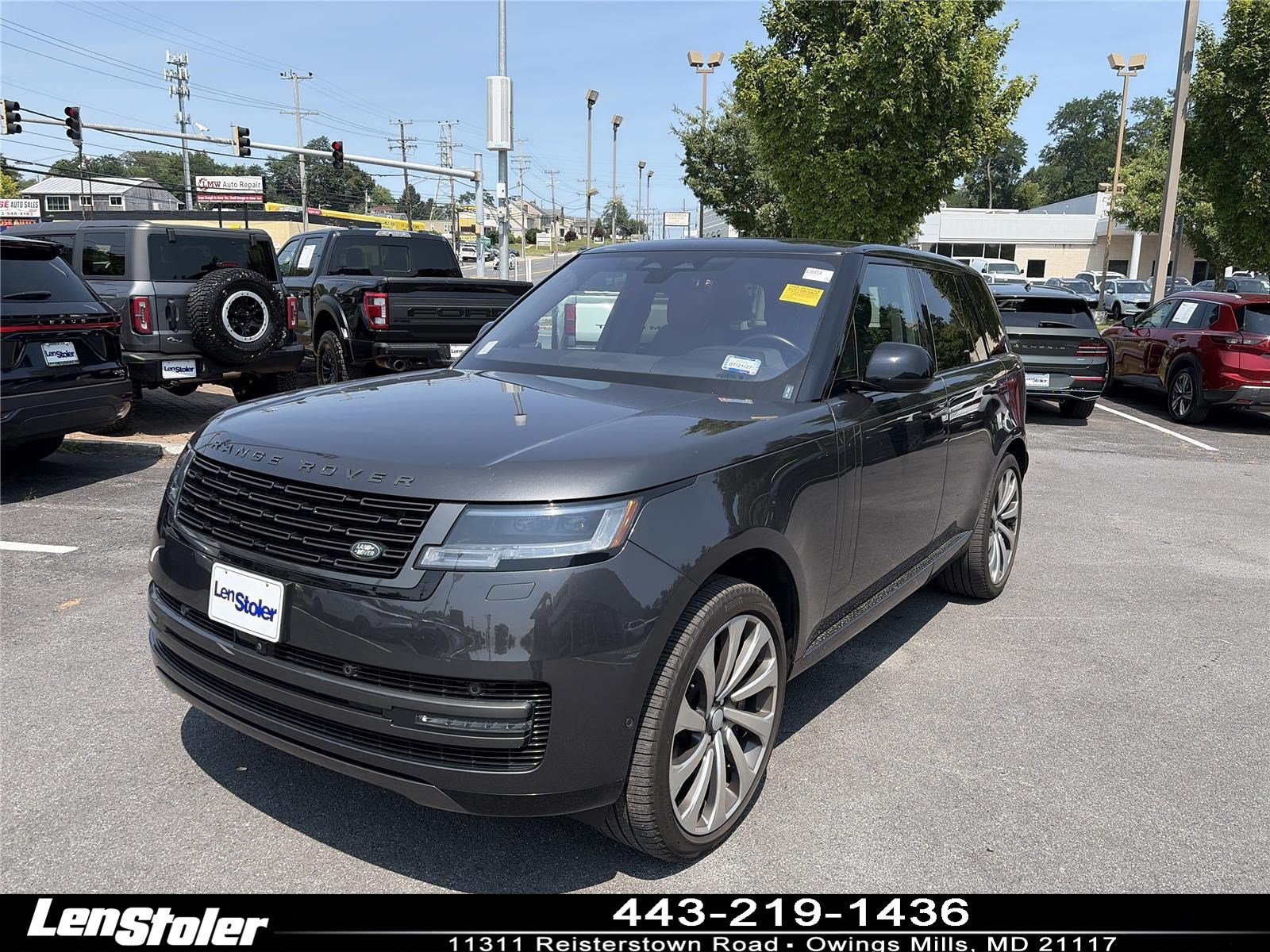 Used 2023 Land Rover Range Rover SE AWD/4WD video 1