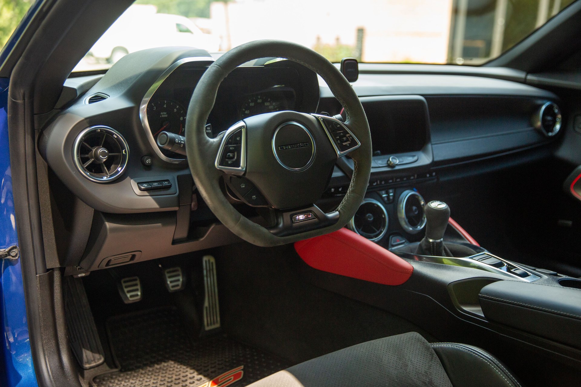Used 2023 Chevrolet Camaro SS RWD image 28