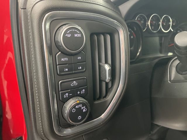 Used 2022 Chevrolet Silverado 1500 LT w/ Z71 Off-Road Package image 16