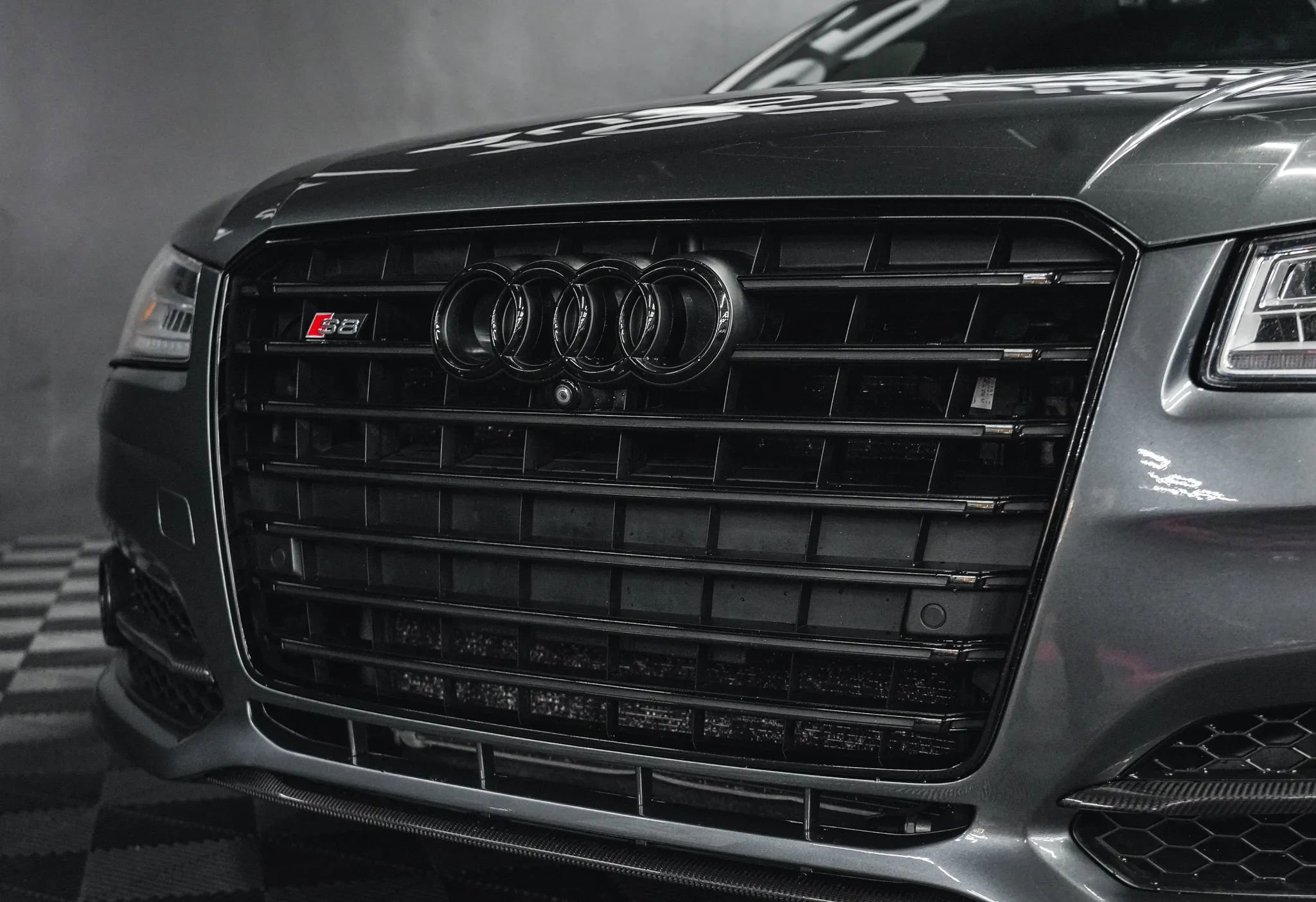 Used 2017 Audi S8 Plus image 4