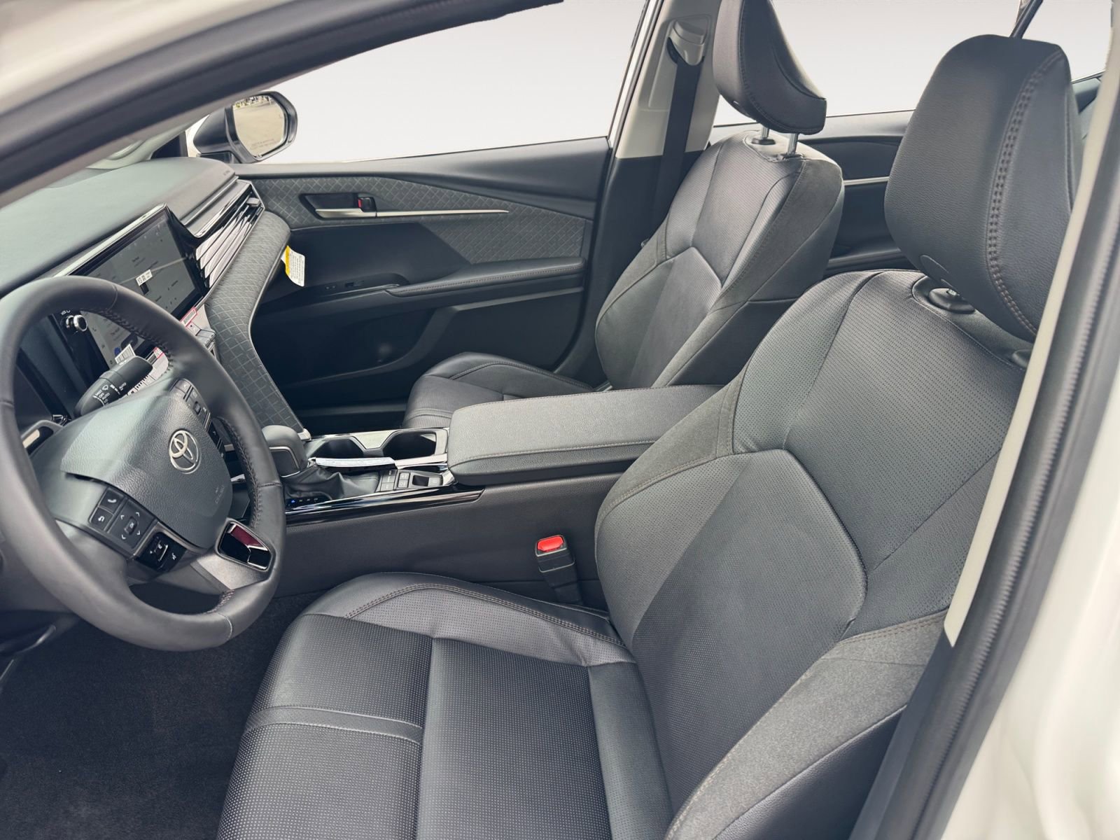 New 2026 Toyota Camry XLE AWD/4WD image 9