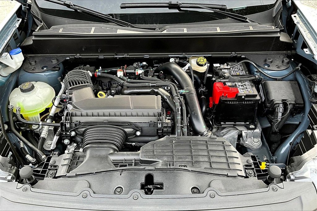 New 2025 Ford Maverick XLT w/ XLT Luxury Package image 12