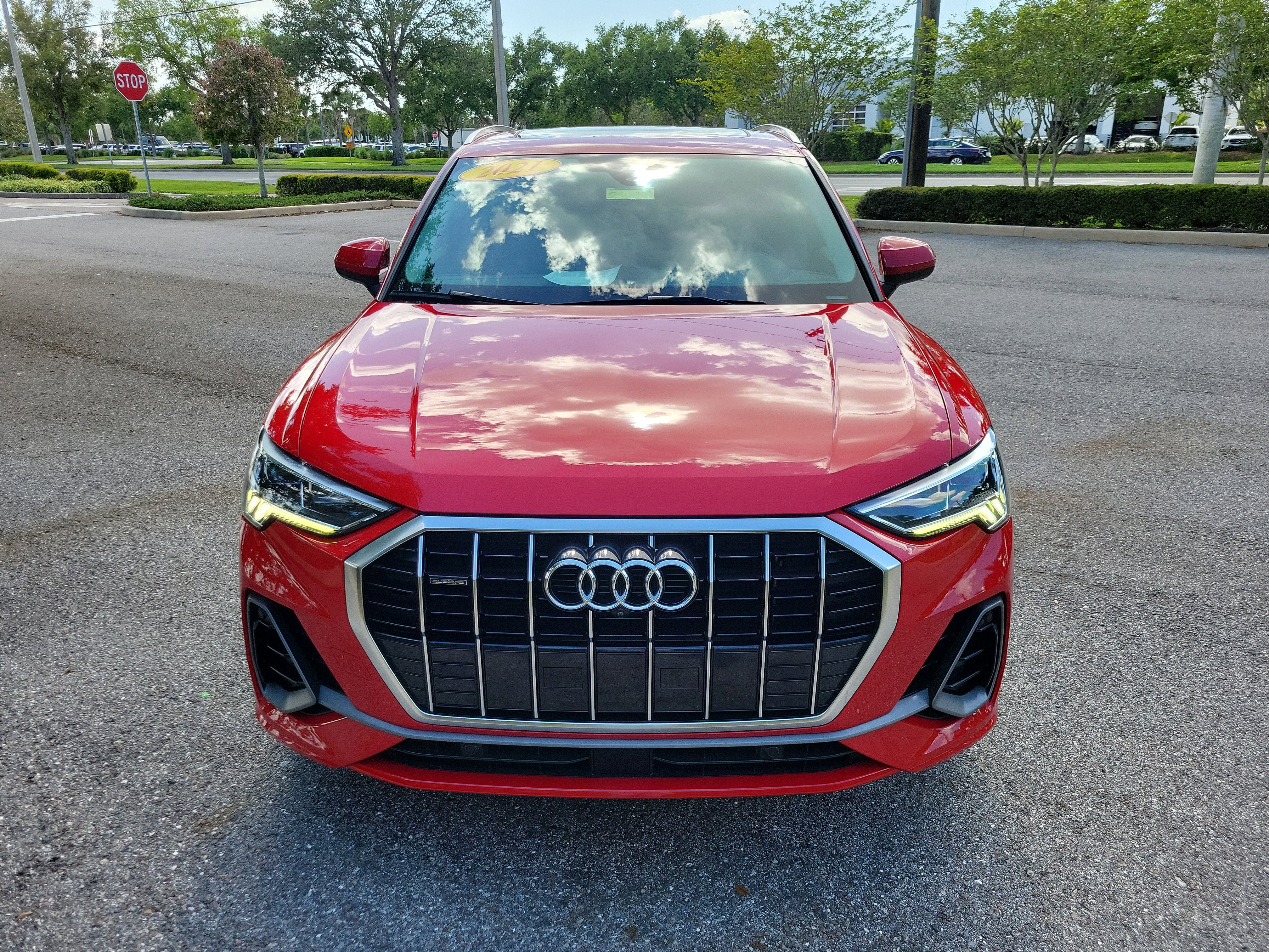 Used 2021 Audi Q3 2.0T Premium Plus w/ Premium Plus Package image 2