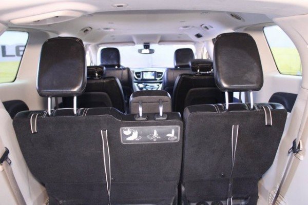 Used 2020 Chrysler Voyager Lxi image 17