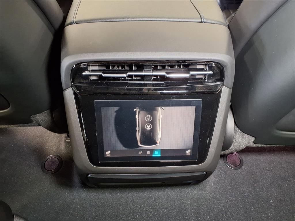 New 2026 Cadillac Escalade IQL Luxury image 12