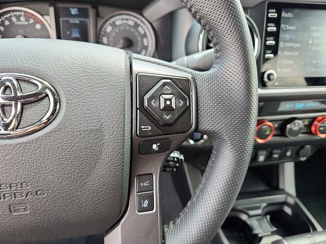 Used 2023 Toyota Tacoma TRD Off-Road w/ Technology Package AWD/4WD image 16
