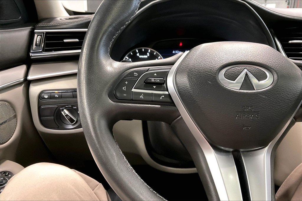 Used 2023 INFINITI QX50 Luxe AWD/4WD image 12