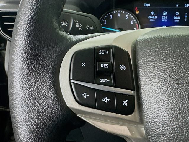 Used 2023 Ford Explorer XLT AWD/4WD image 10
